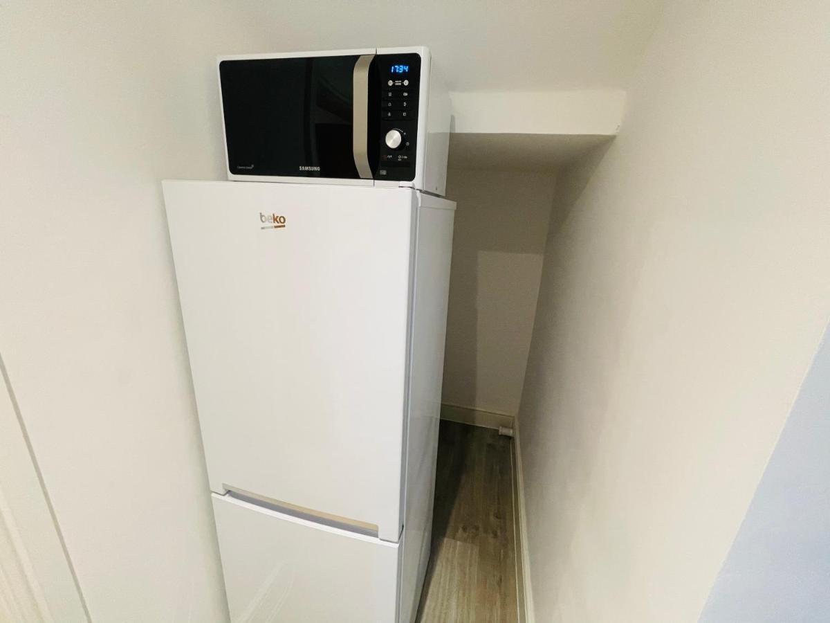 New Modern Studio Apartment, Parking, Netflix Kenilworth Luaran gambar